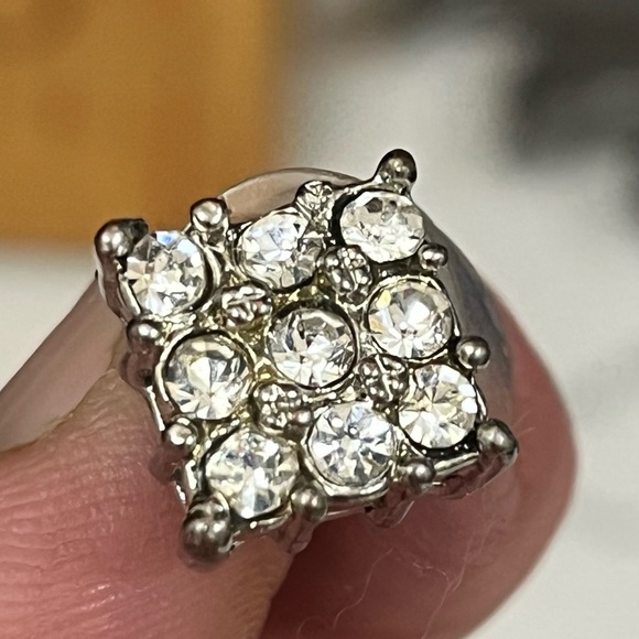 Vintage Square Rhinestone Earrings - Picture 4 of 5